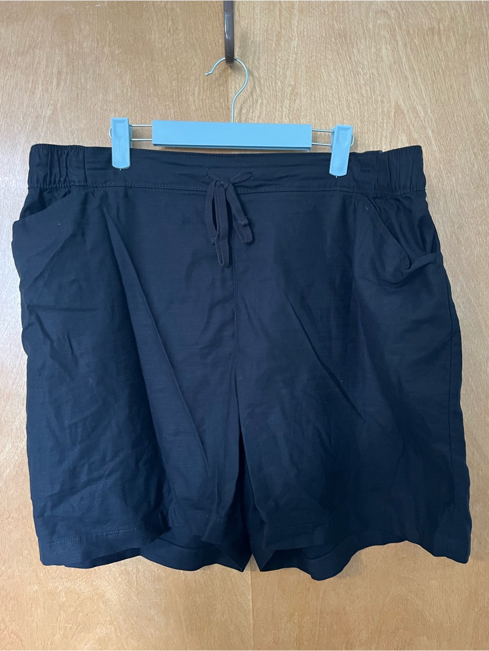 Lane Bryant Black Plus-Size Drawstring and Elastic Waistband Shorts | Size 18/20